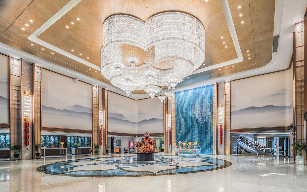 Wuhu Suning Universal Hotel 2