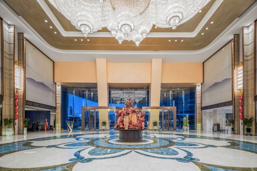 Wuhu Suning Universal Hotel 3