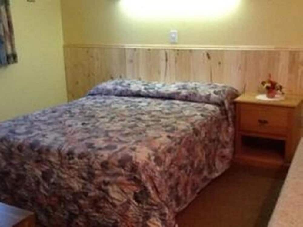 Auberge Mountain View Inn 2