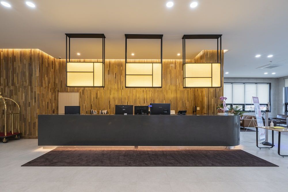 SureStay Plus Hotel By Best Western Asan 2