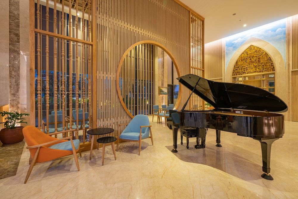 Sala Grand Tuy Hoa Hotel 2