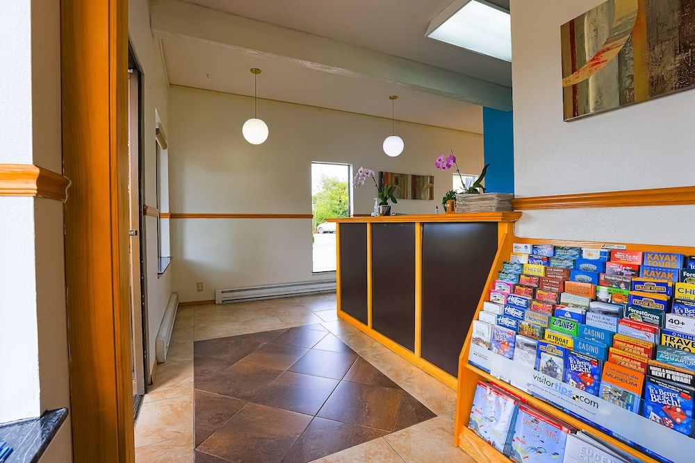 Coastal Inn by OYO Lincoln City - Oregon Coast Hwy 2