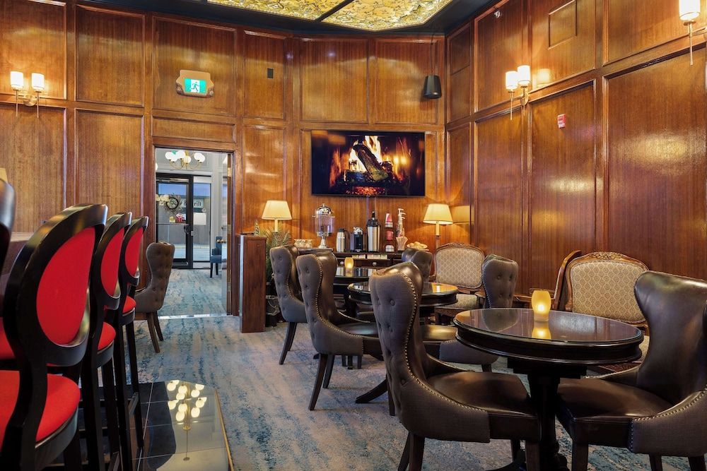 Crown Columbia Hotel, BW Premier Collection 3