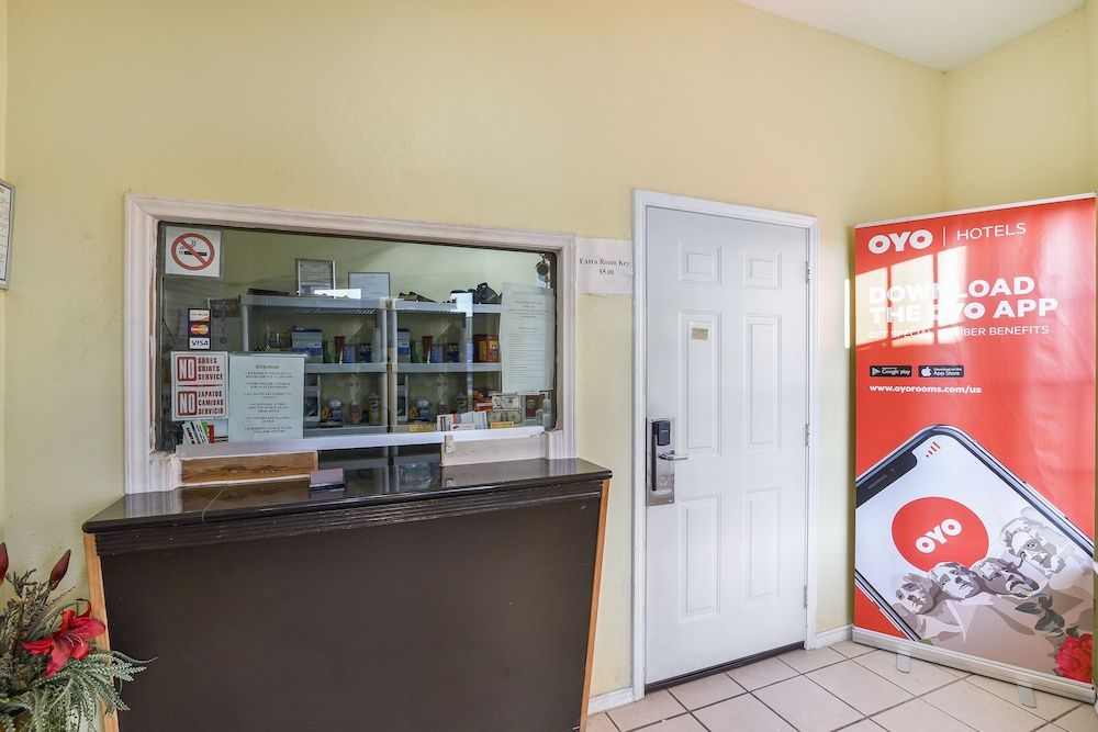 OYO Hotel San Antonio Lackland near Seaworld 2