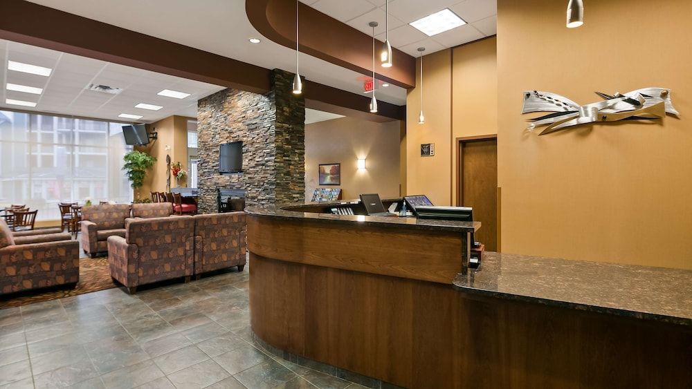 Best Western Plus Chateau Inn Sylvan Lake 3