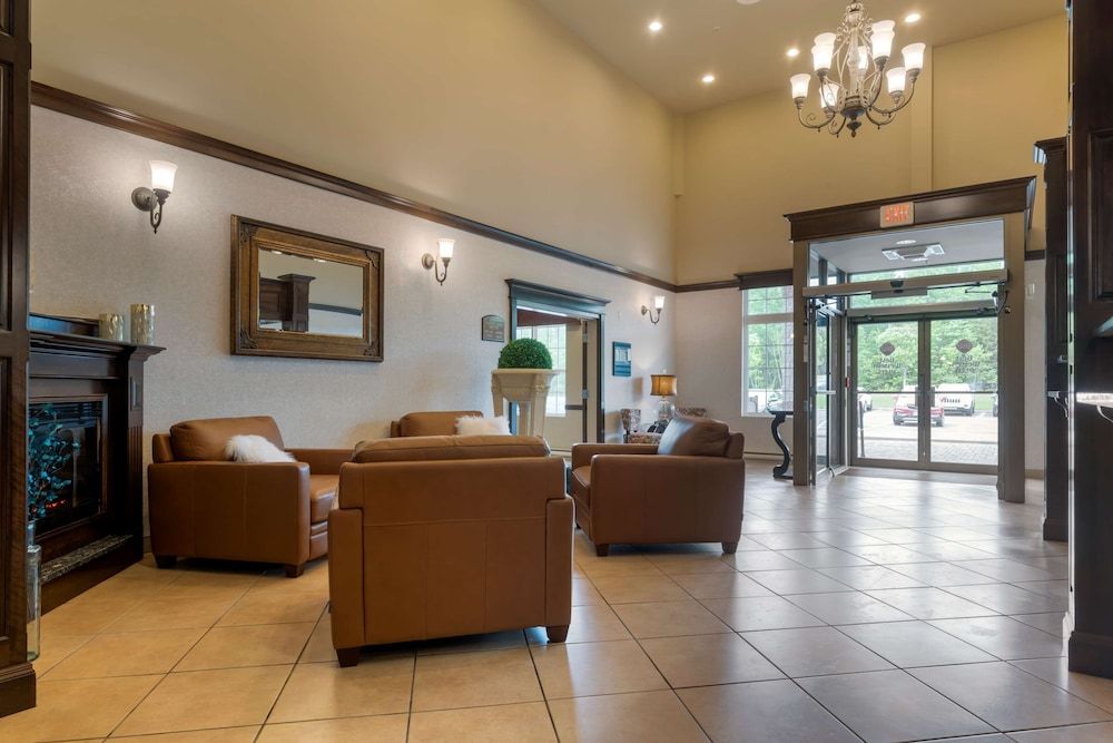 Best Western Plus Fredericton Hotel & Suites 3
