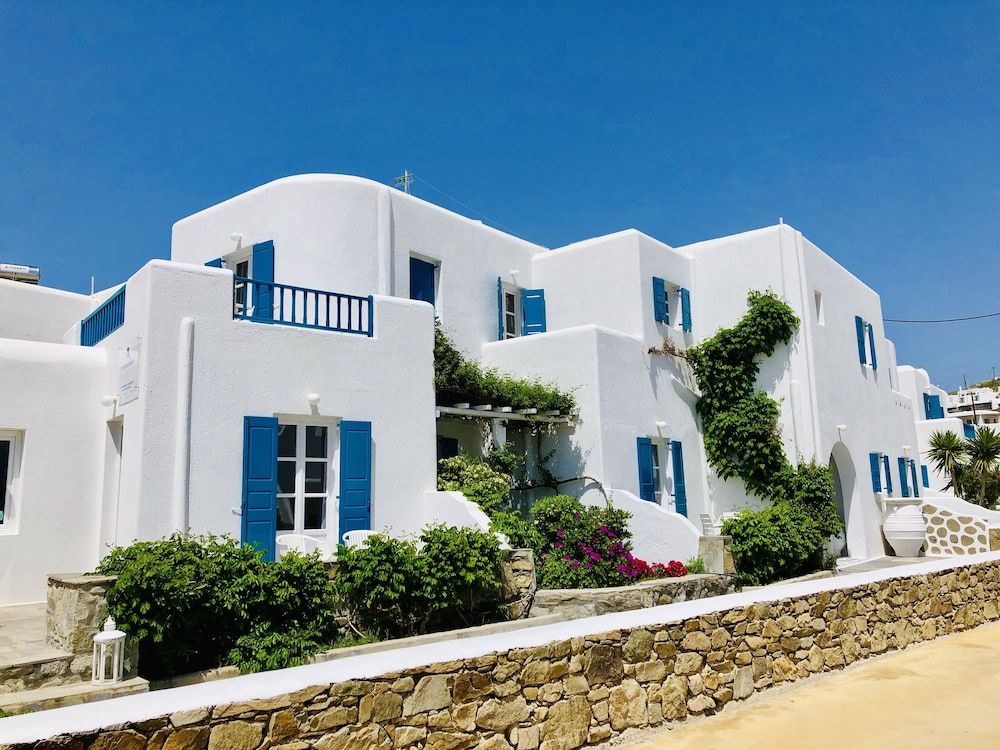Cyclades Blue -1 stelle a Ornos