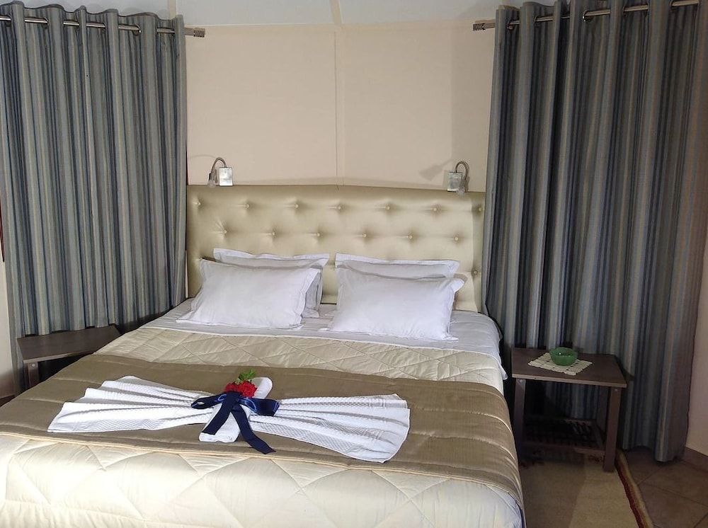 Chrissa Camping Rooms & Bungalows 2