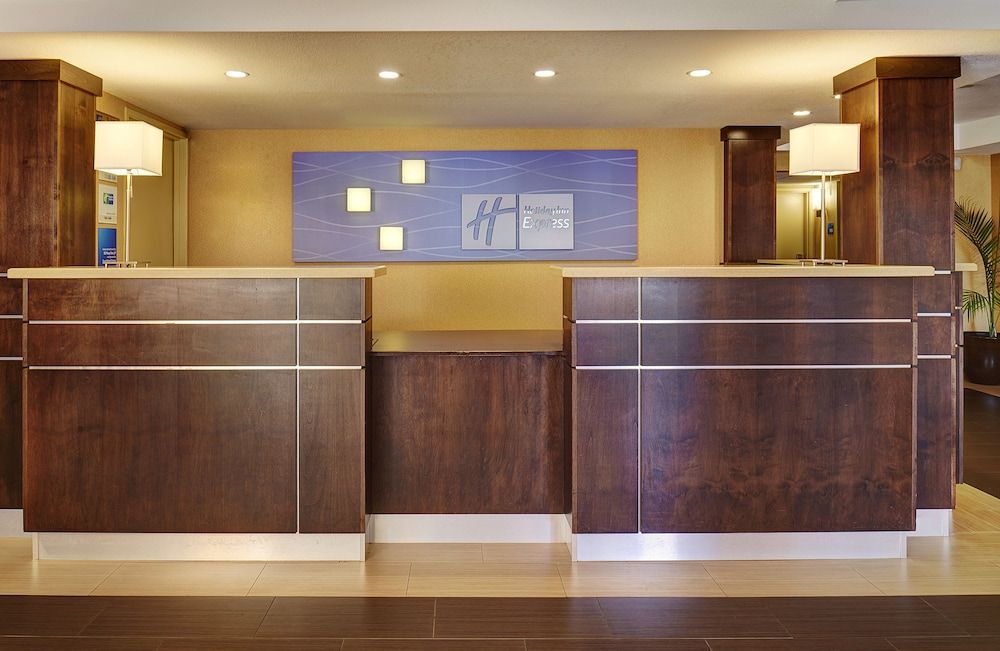 Holiday Inn Express San Diego South - National City by IHG 3