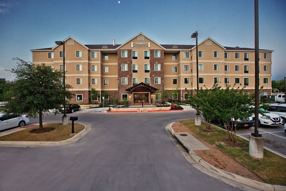 Staybridge Suites Austin South Interstate Hwy 35 by IHG 3 estrellas en Austin