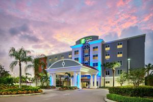 Holiday Inn Express & Suites Port St. Lucie West by IHG