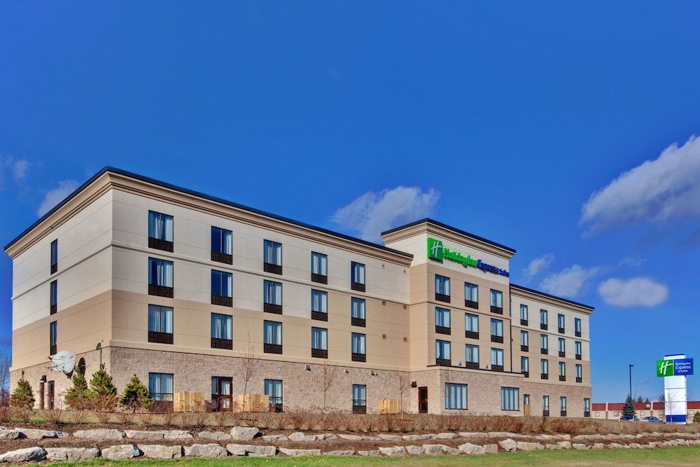 Holiday Inn Express Hotel & Suites Brockville by IHG 2 stelle a Brockville