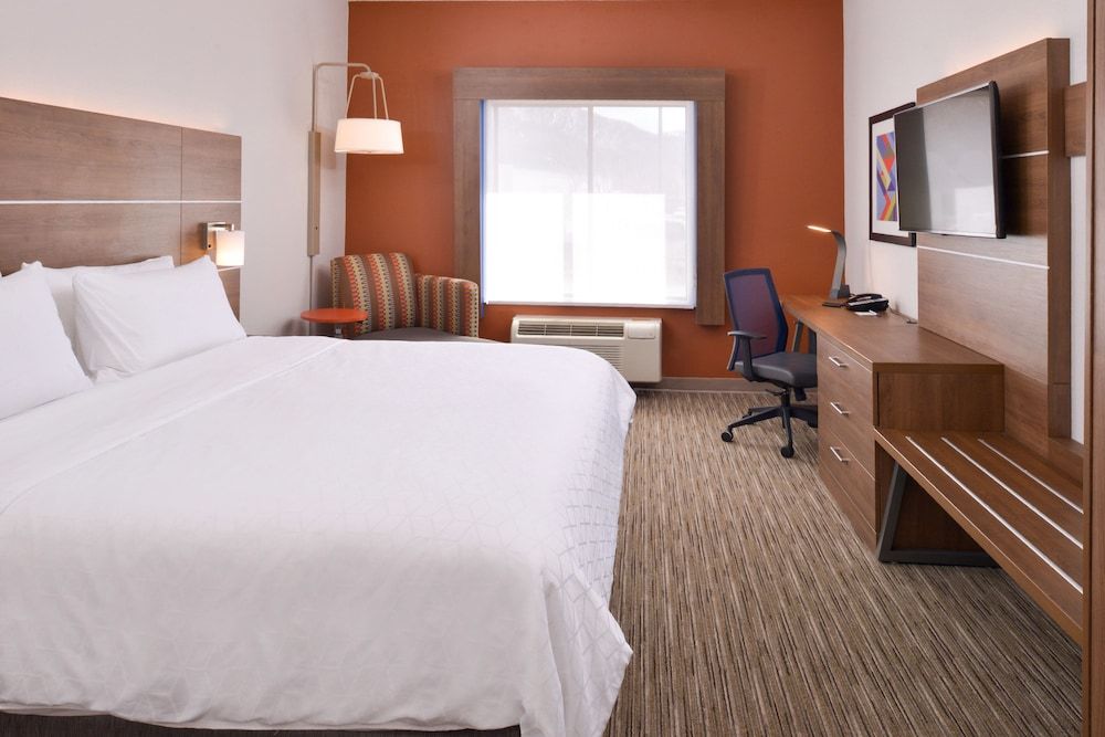 Holiday Inn Express Glenwood Springs by IHG 3