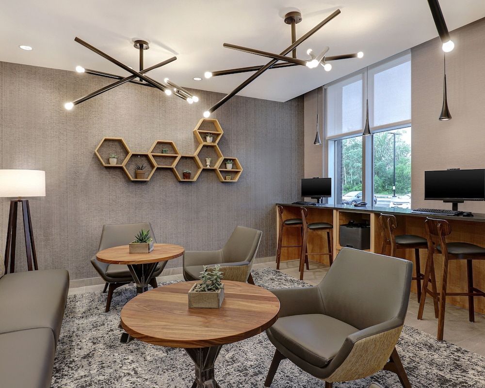 Hyatt Place Ottawa West 3