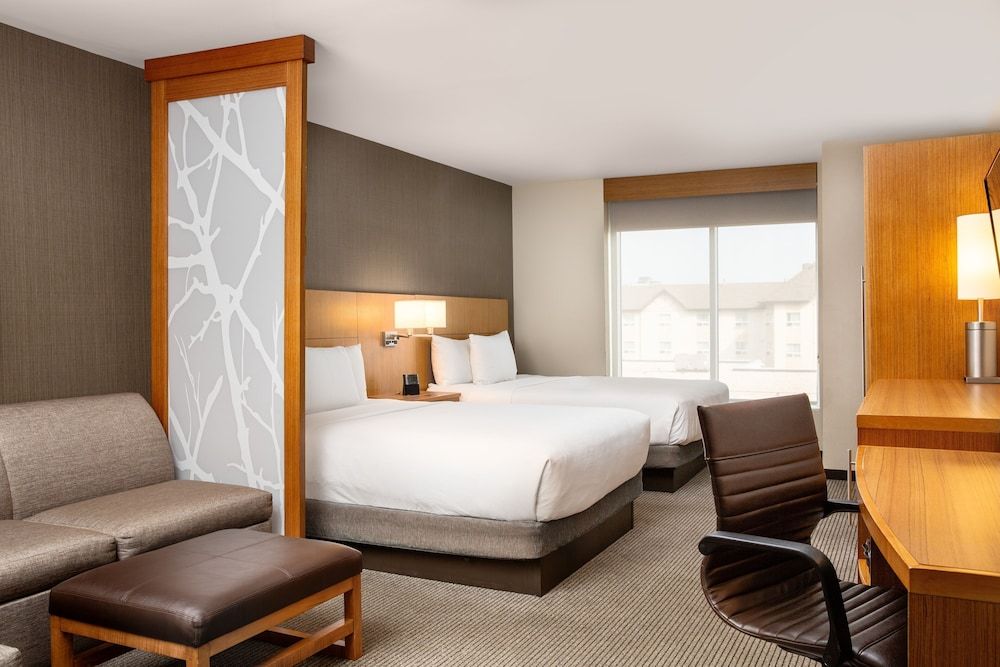 Hyatt Place Edmonton-West 3