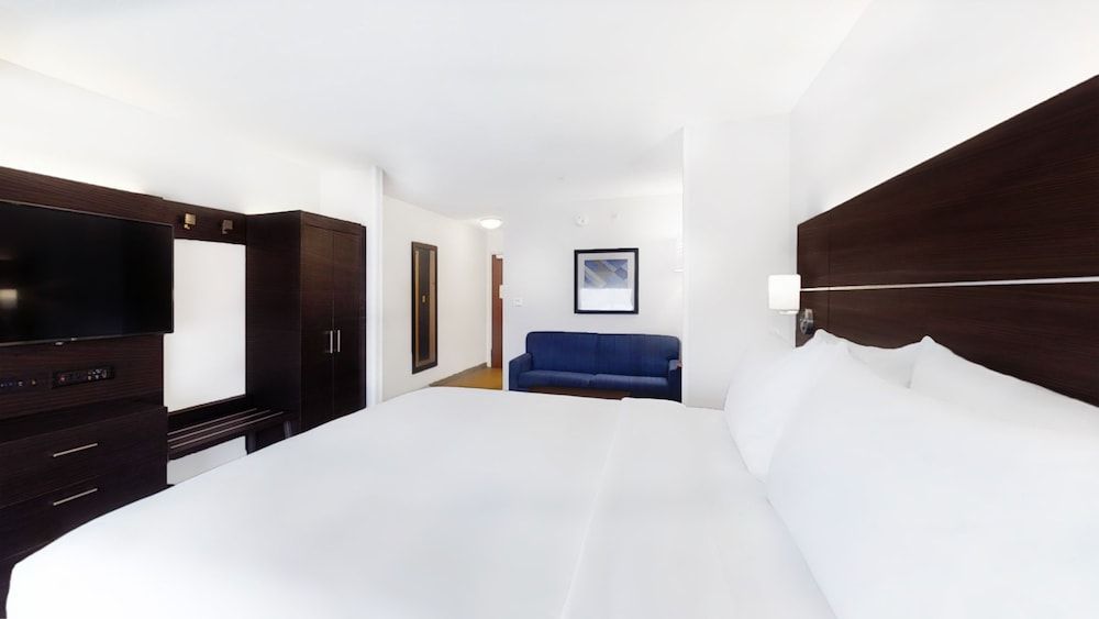 Holiday Inn Express New Orleans East by IHG 2
