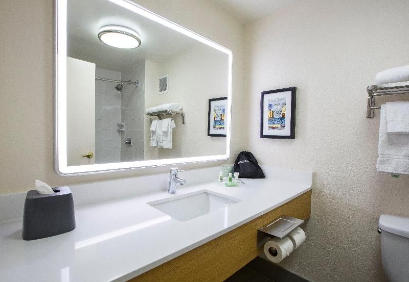 Holiday Inn & Suites Chicago North Shore Skokie 3 estrelas em Skokie
