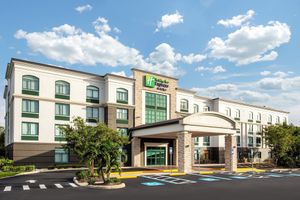 Holiday Inn Express & Suites Bradenton East-Lakewood Ranch by IHG