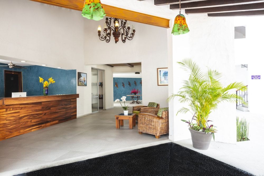 Vista Vallarta All Suites on the Beach 2