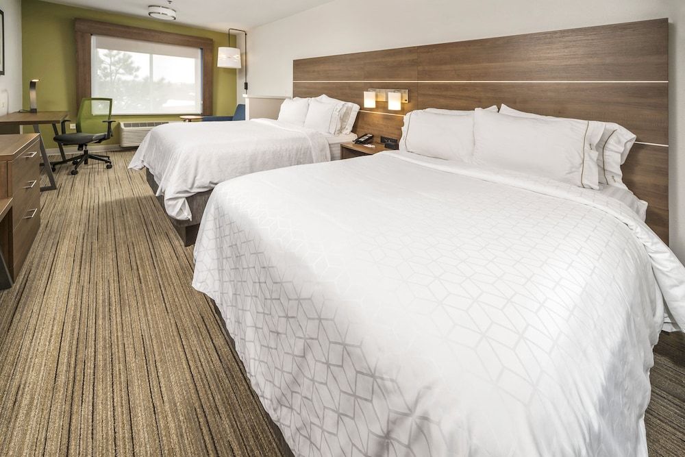 Holiday Inn Express Indianapolis South by IHG 3