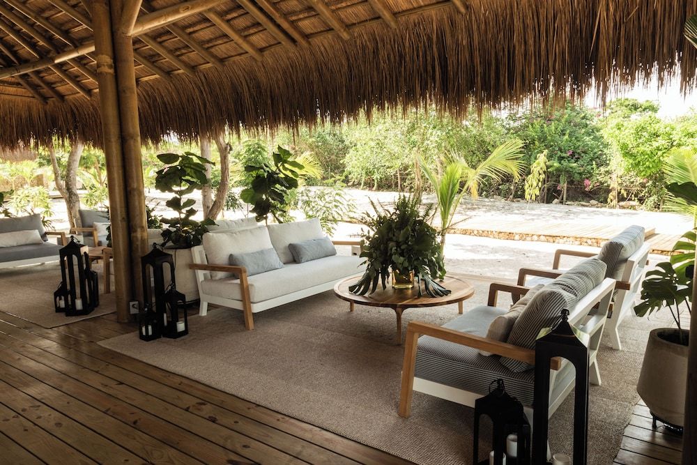 Makani Luxury Wanderlust 3