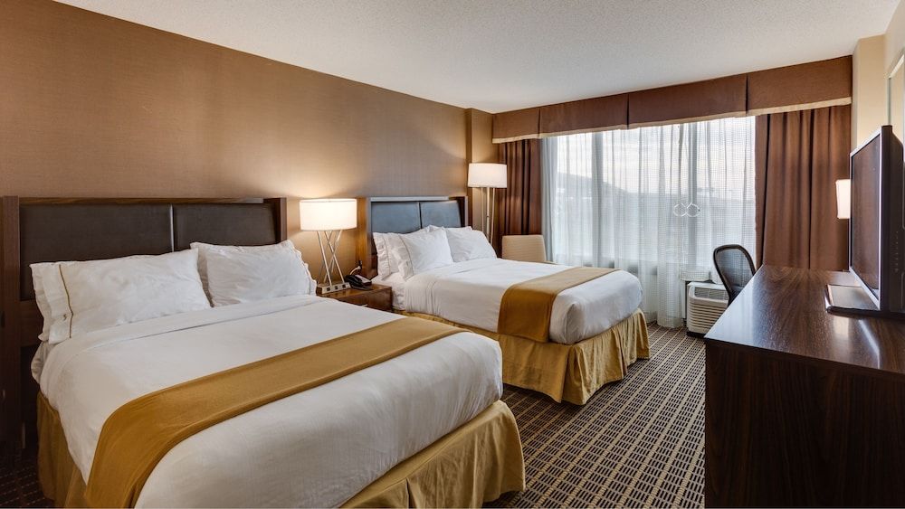 Holiday Inn Express Washington DC SW - Springfield by IHG 2