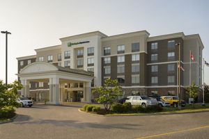 Holiday Inn Express & Suites North Bay by IHG