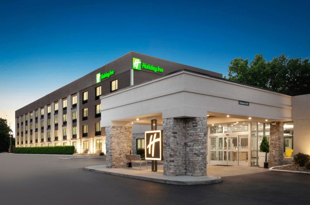 Holiday Inn Cleveland-Mayfield by IHG 1