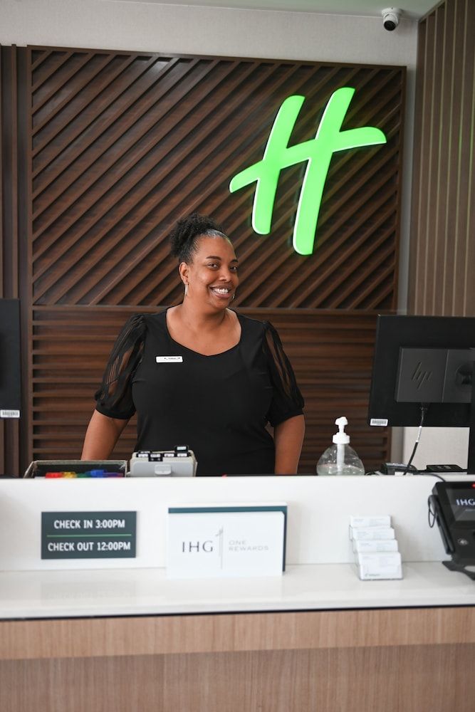 Holiday Inn Cleveland-Mayfield by IHG 2