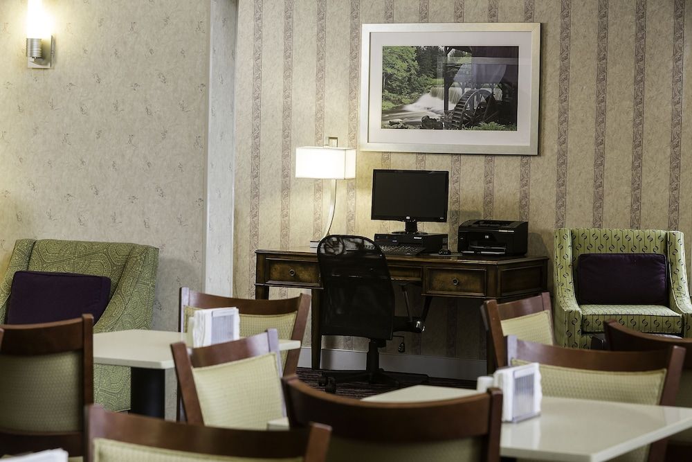 Smart Suites, Ascend Hotel Collection 3