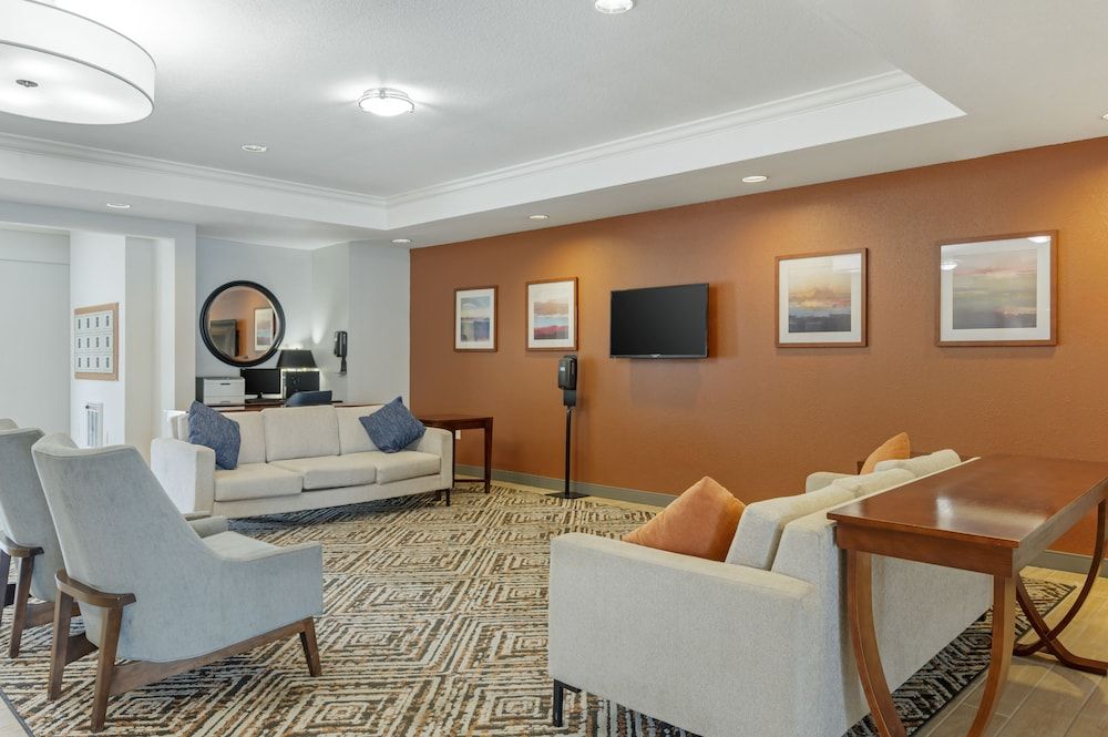 Candlewood Suites Indianapolis East by IHG 2
