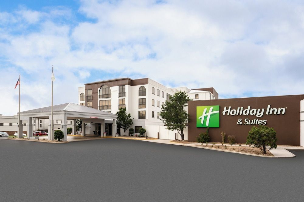 Holiday Inn Hotel & Suites Springfield - I-44 by IHG 1