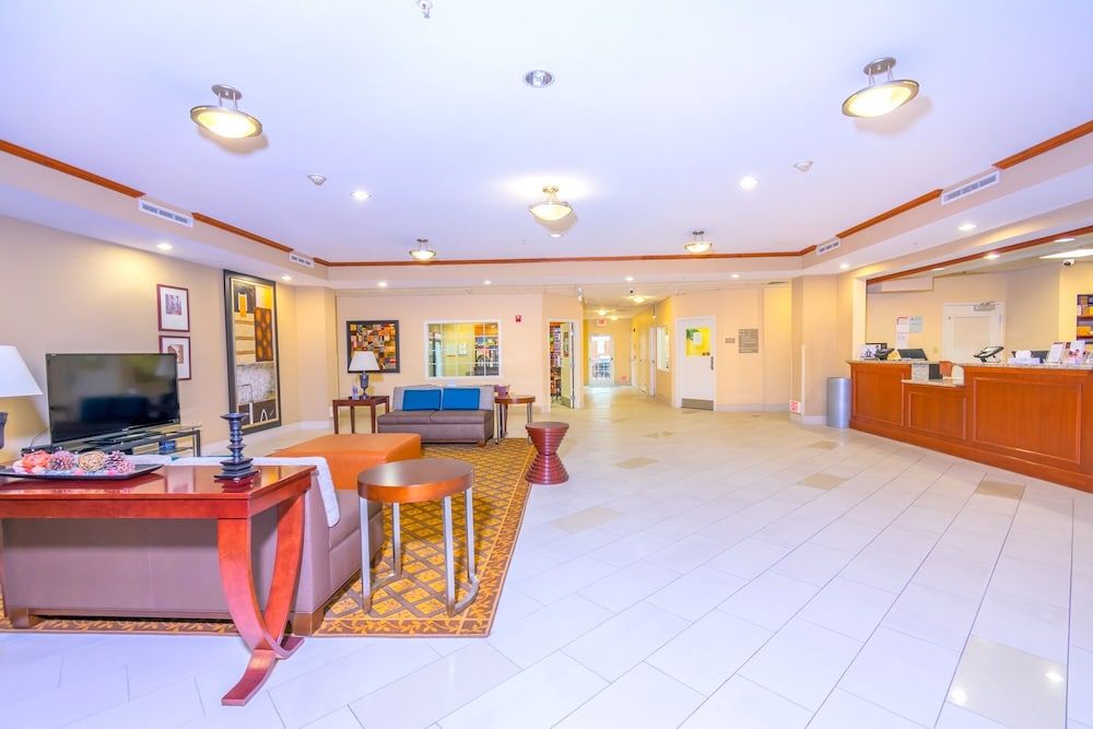 Candlewood Suites Houston I-10 East 2