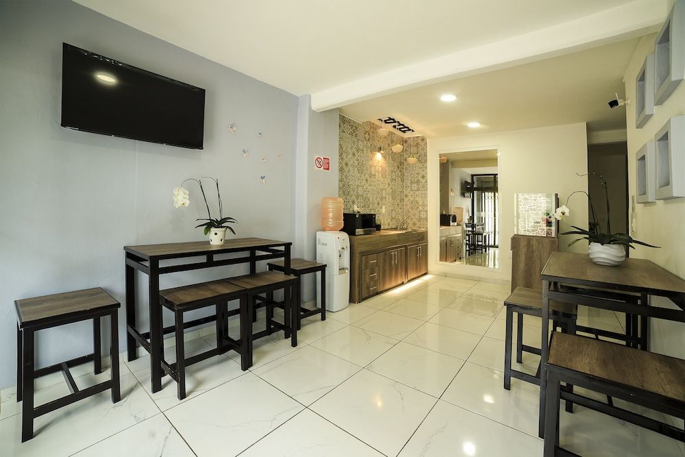 Capital O Hotel Boutique Las Torres 2