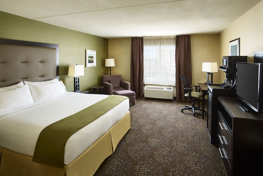 Holiday Inn Express & Suites Timmins by IHG 2