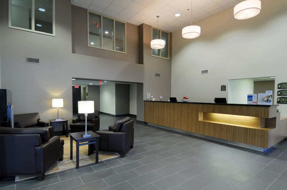 Super 8 by Wyndham Peterborough 2