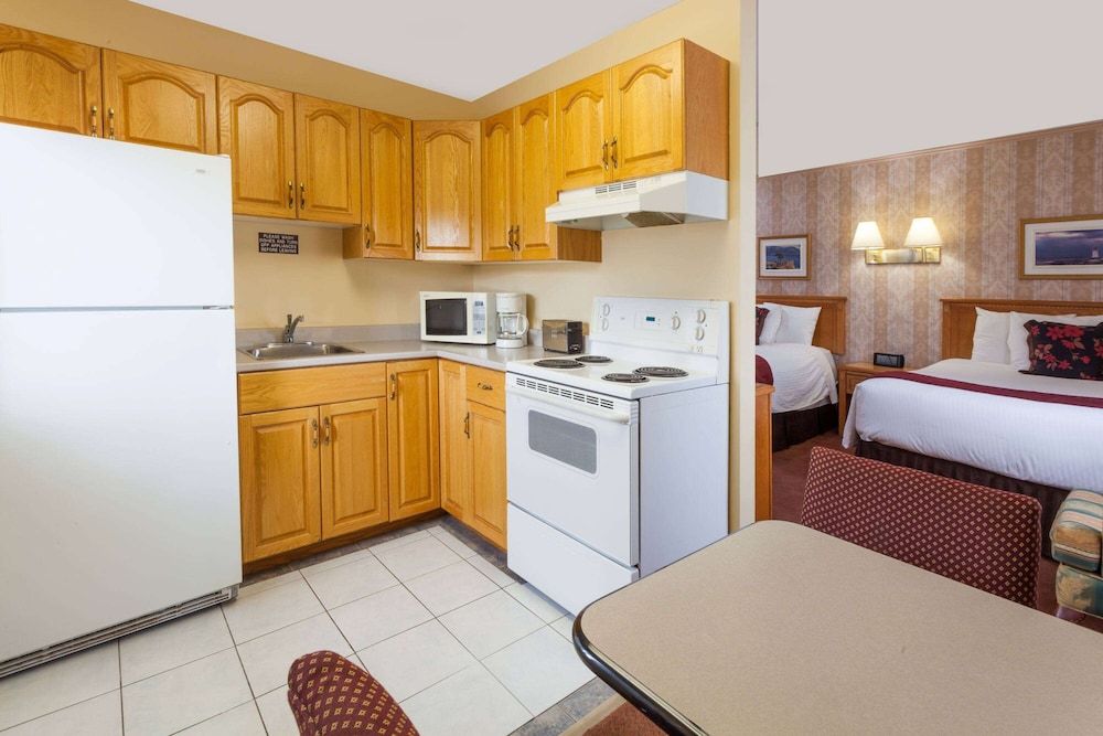 Thriftlodge by Wyndham Moncton 3