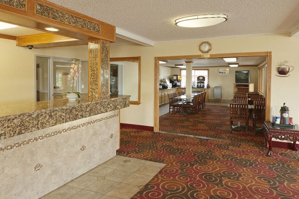 Days Inn by Wyndham Yakima 2