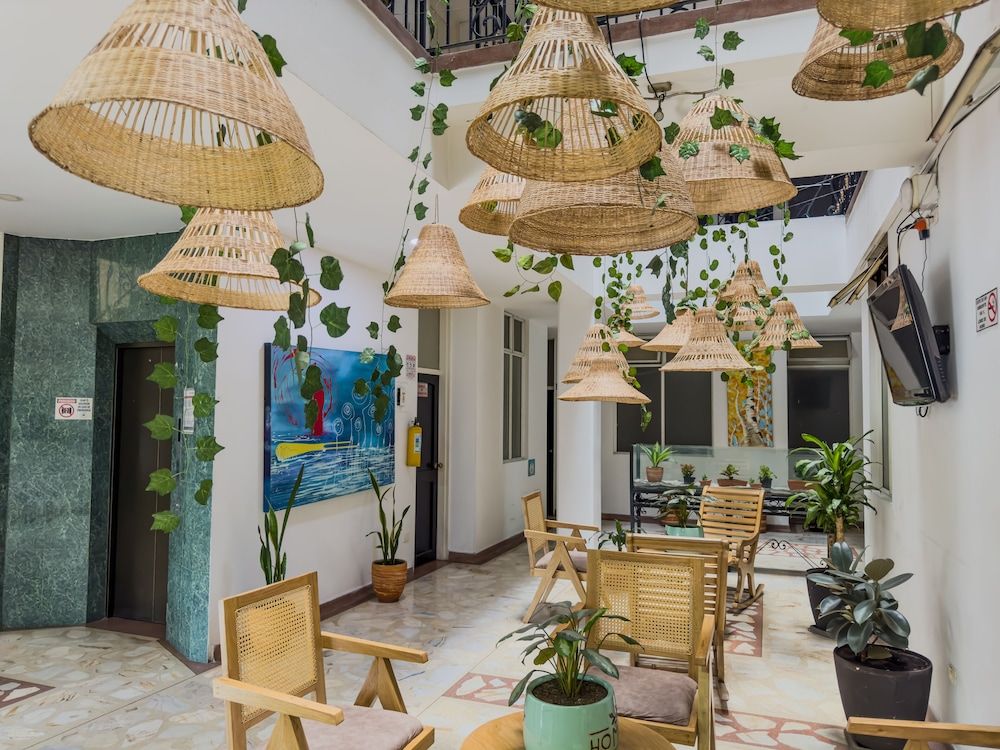 Hotel Macedonia Plaza Medellin 2