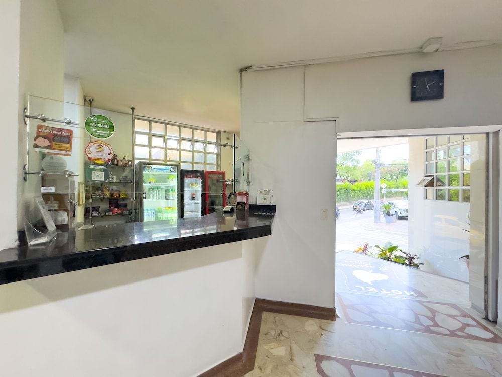 Hotel Macedonia Plaza Medellin 3