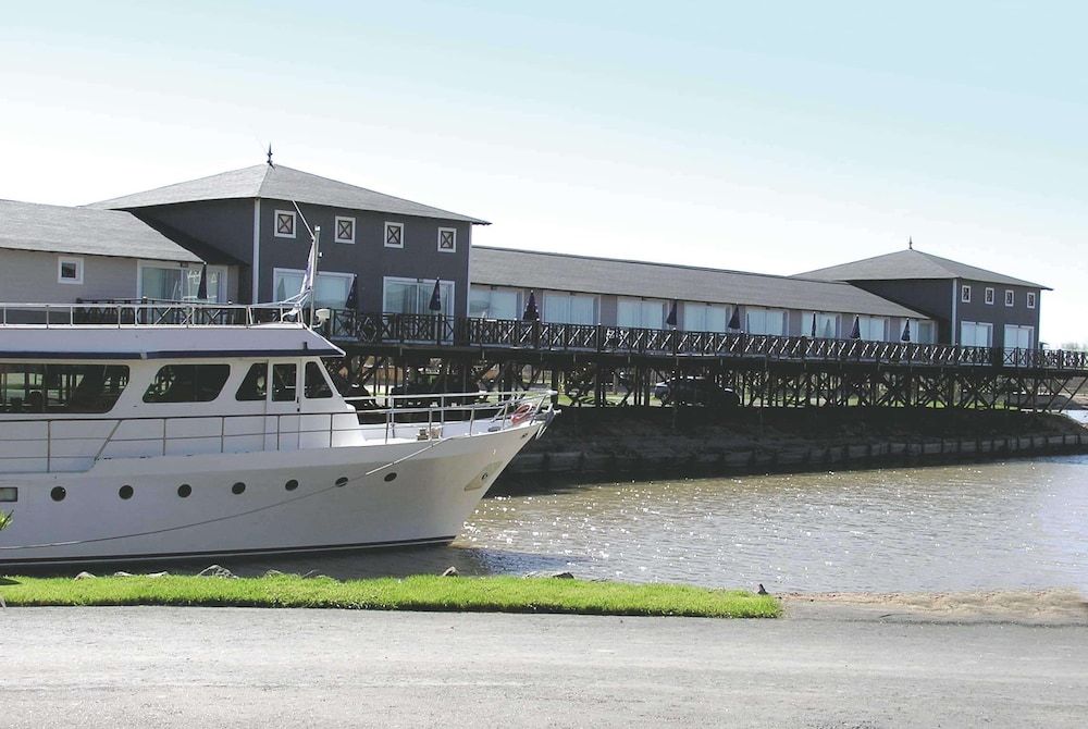 Howard Johnson by Wyndham San Pedro Resort & Marina 4 stelle a San Pedro