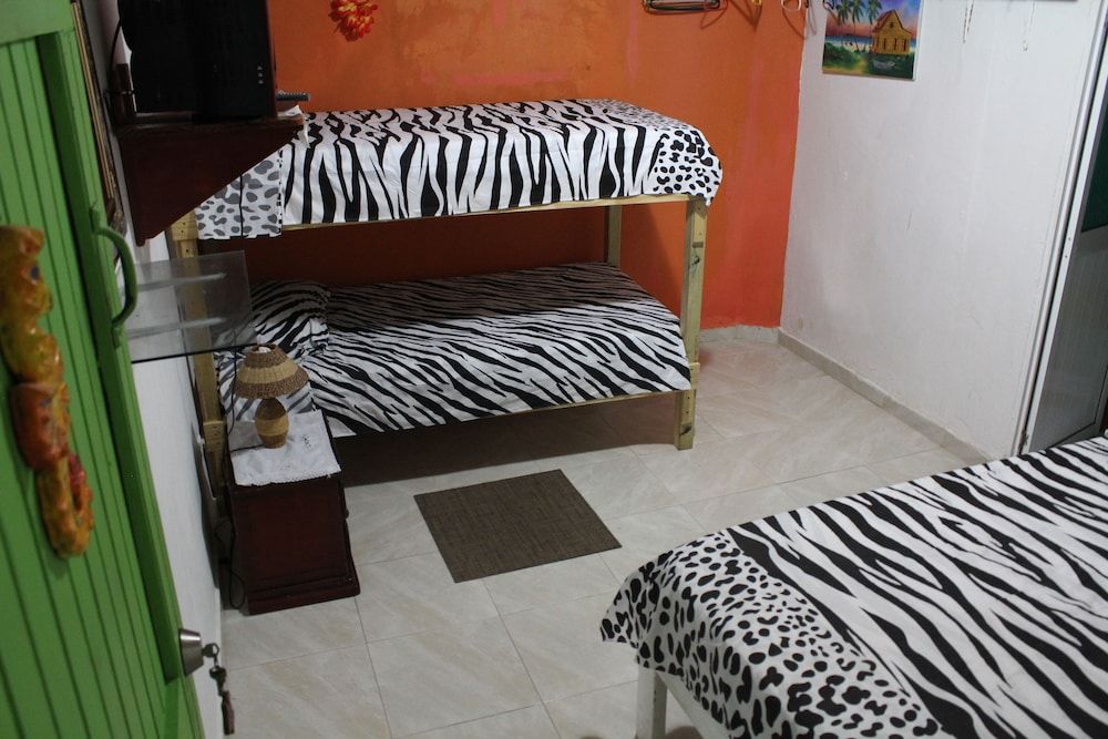 Room in Guest Room - Posada Green Sea in the Harmony Hall Hill Area of San Luis