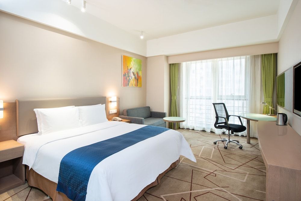 Holiday Inn Express Chengdu West Gate by IHG 3