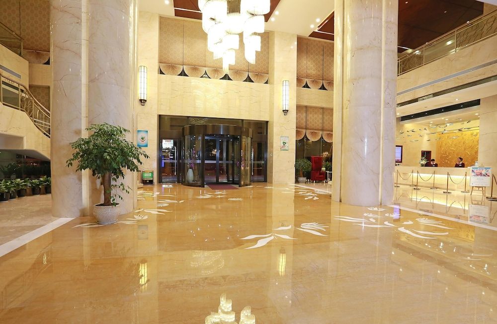 Ramada Longyan 3