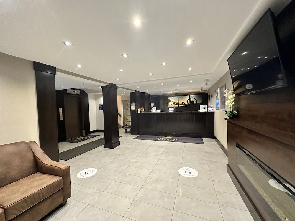 Days Inn & Suites by Wyndham North Bay Downtown 3