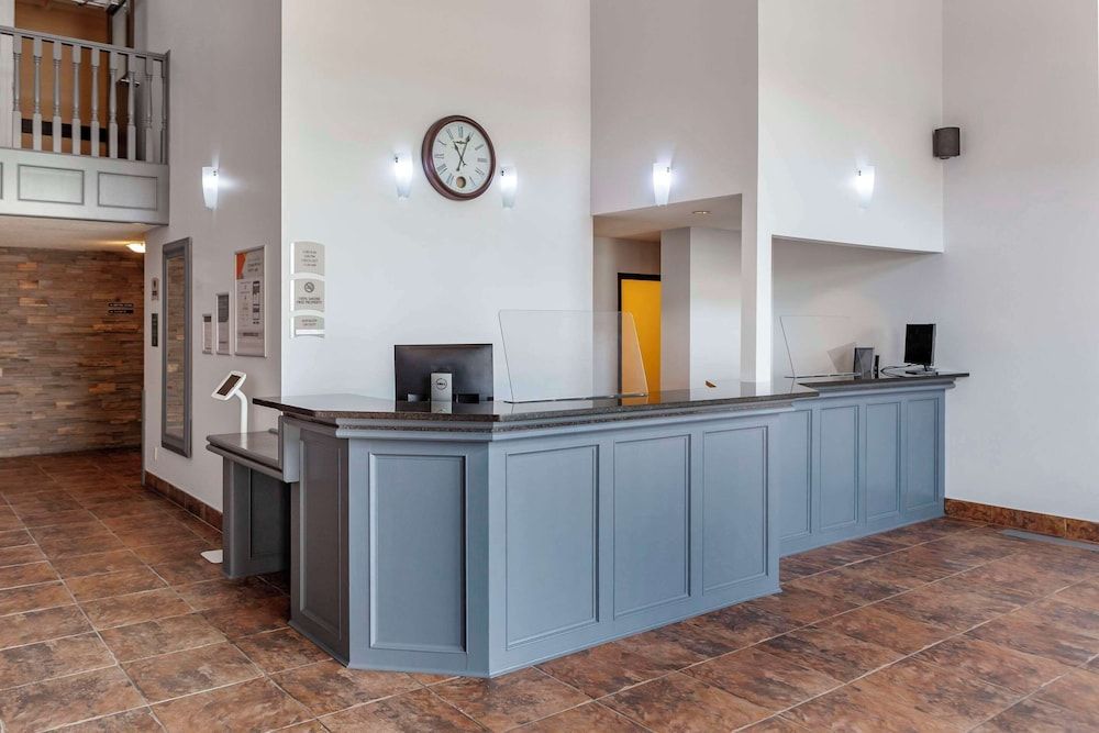 Quality Inn & Suites Edmonton International Airport 2