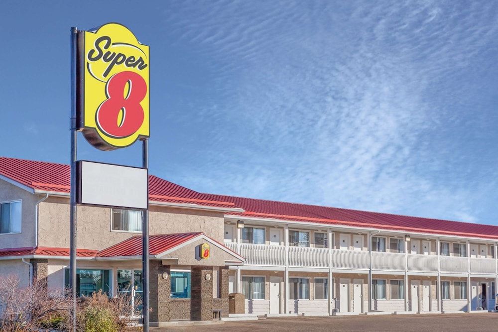 Super 8 by Wyndham Stettler 2 estrelas em Stettler