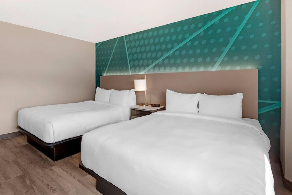 Comfort Inn 3