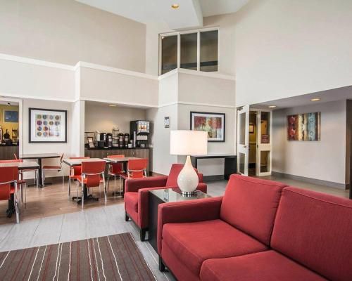 Clarion Pointe 2