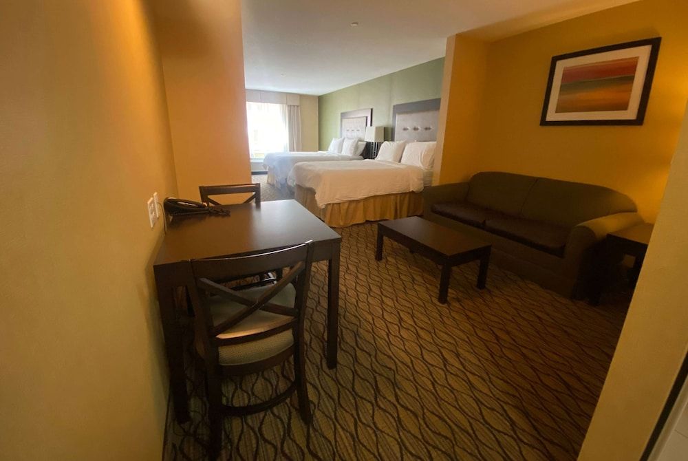 Wingate by Wyndham Fort Saskatchewan 3